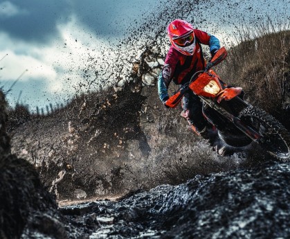 足球青训教练年度评级体系正式实施，足球青训教练年度评级体系正式实施方案